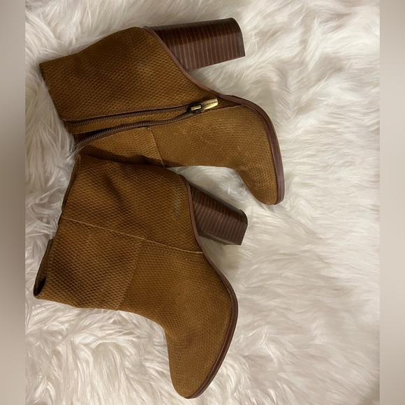 Vince Camuto bootie - Picture 8 of 8